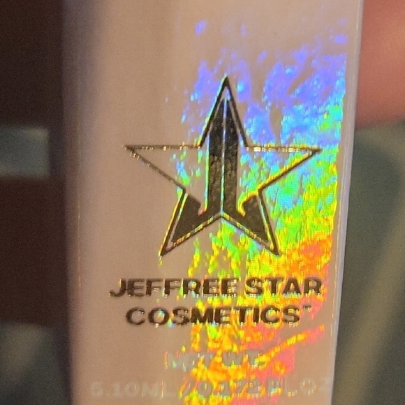 Improper Lipstick - Picture 4 of 5